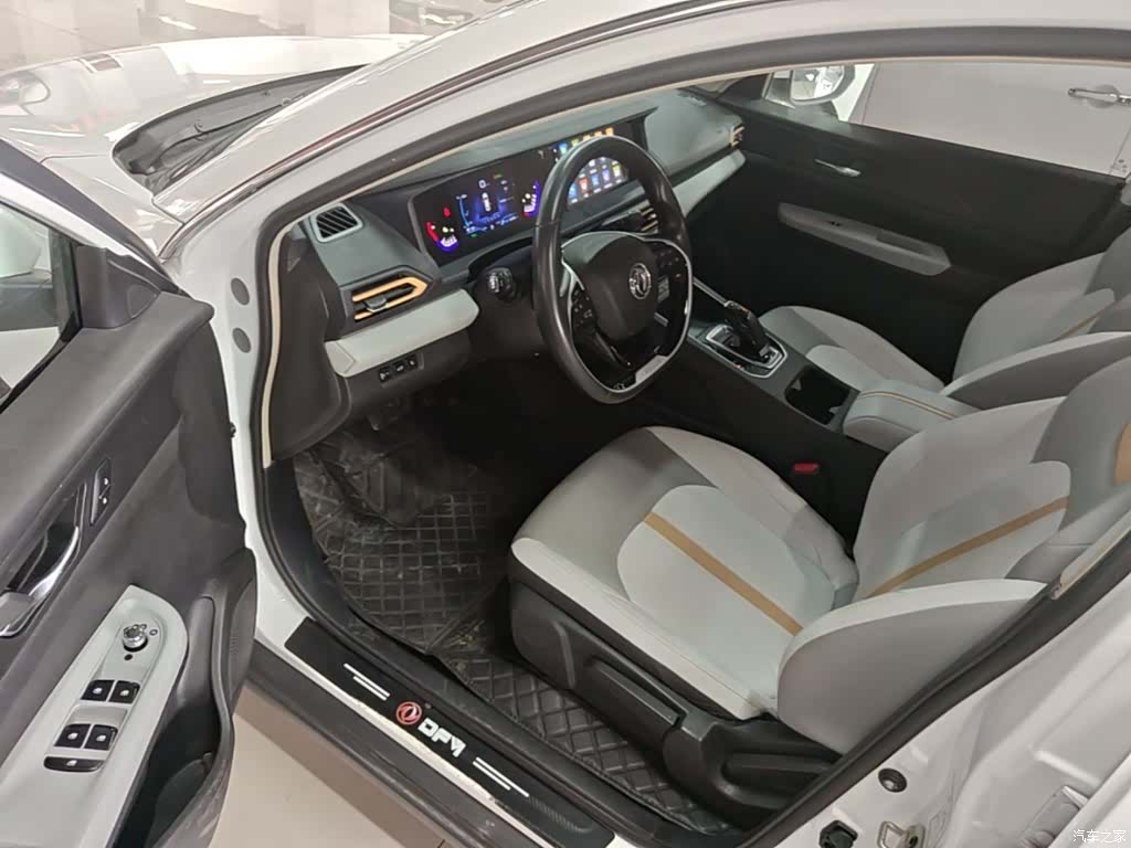 DongFeng E70, 2023 12