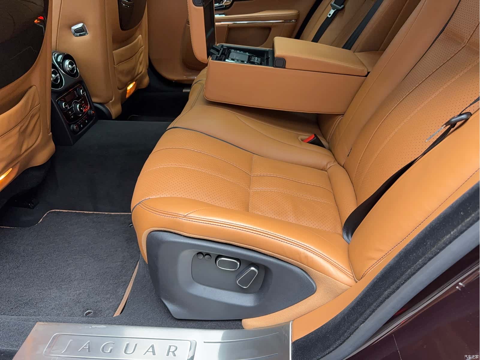 Jaguar XJ, 2013 14
