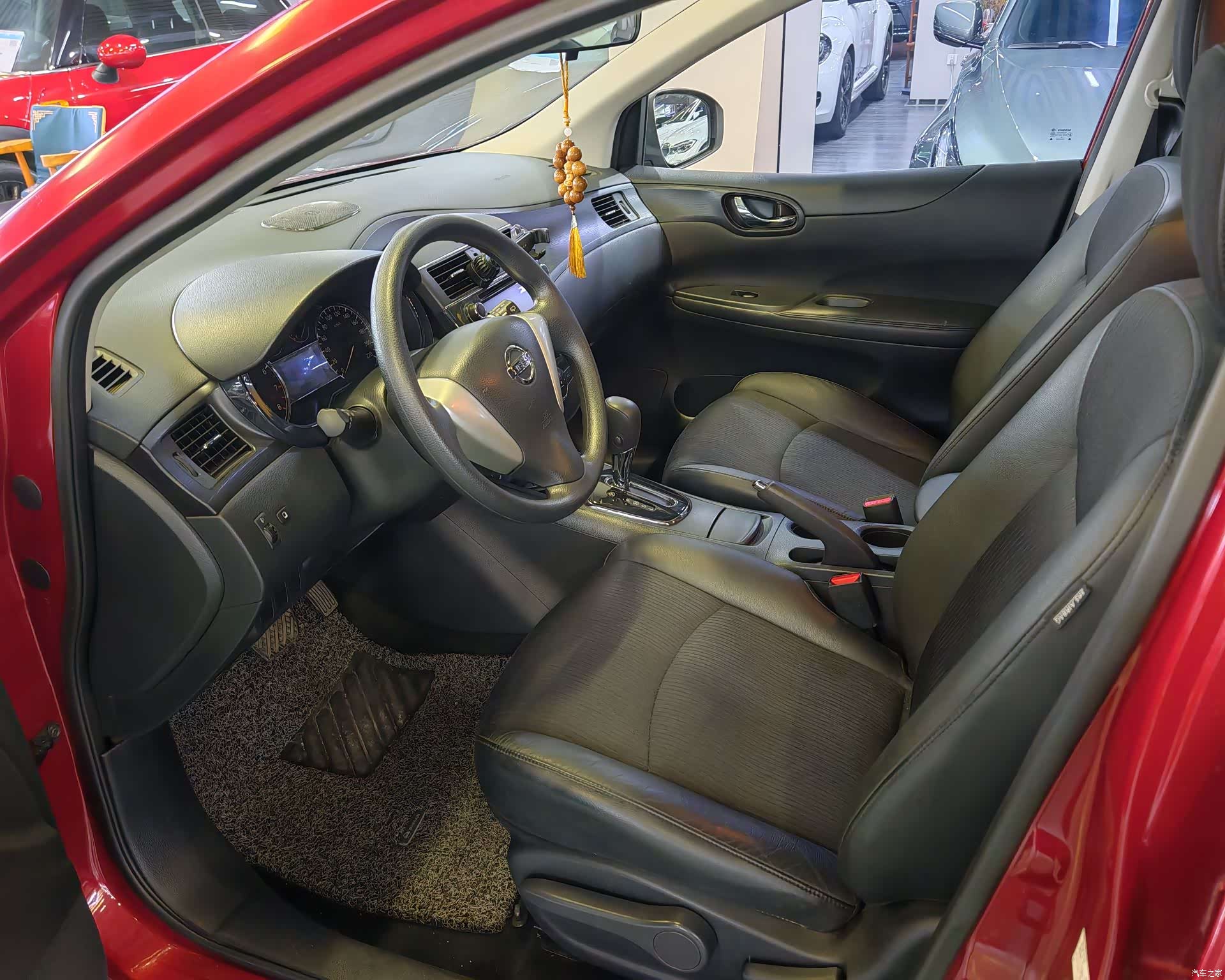 Nissan Tiida, 2014 7