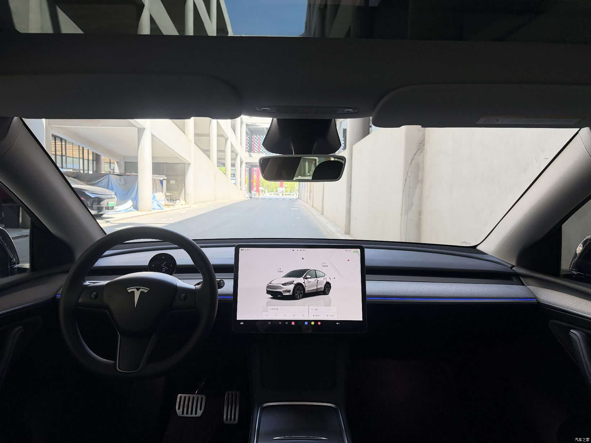 Tesla Model Y, 2024 11