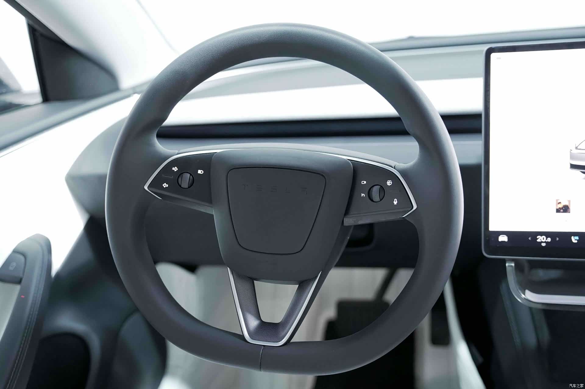 Tesla Model 3, 2024 все фото
