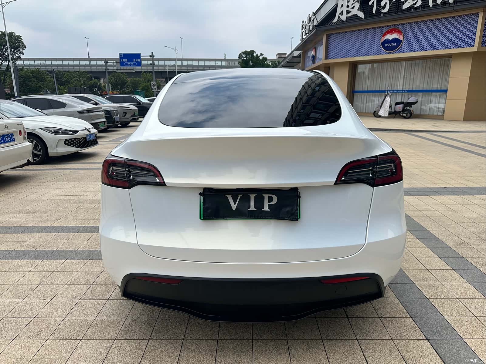 Tesla Model Y, 2024 12
