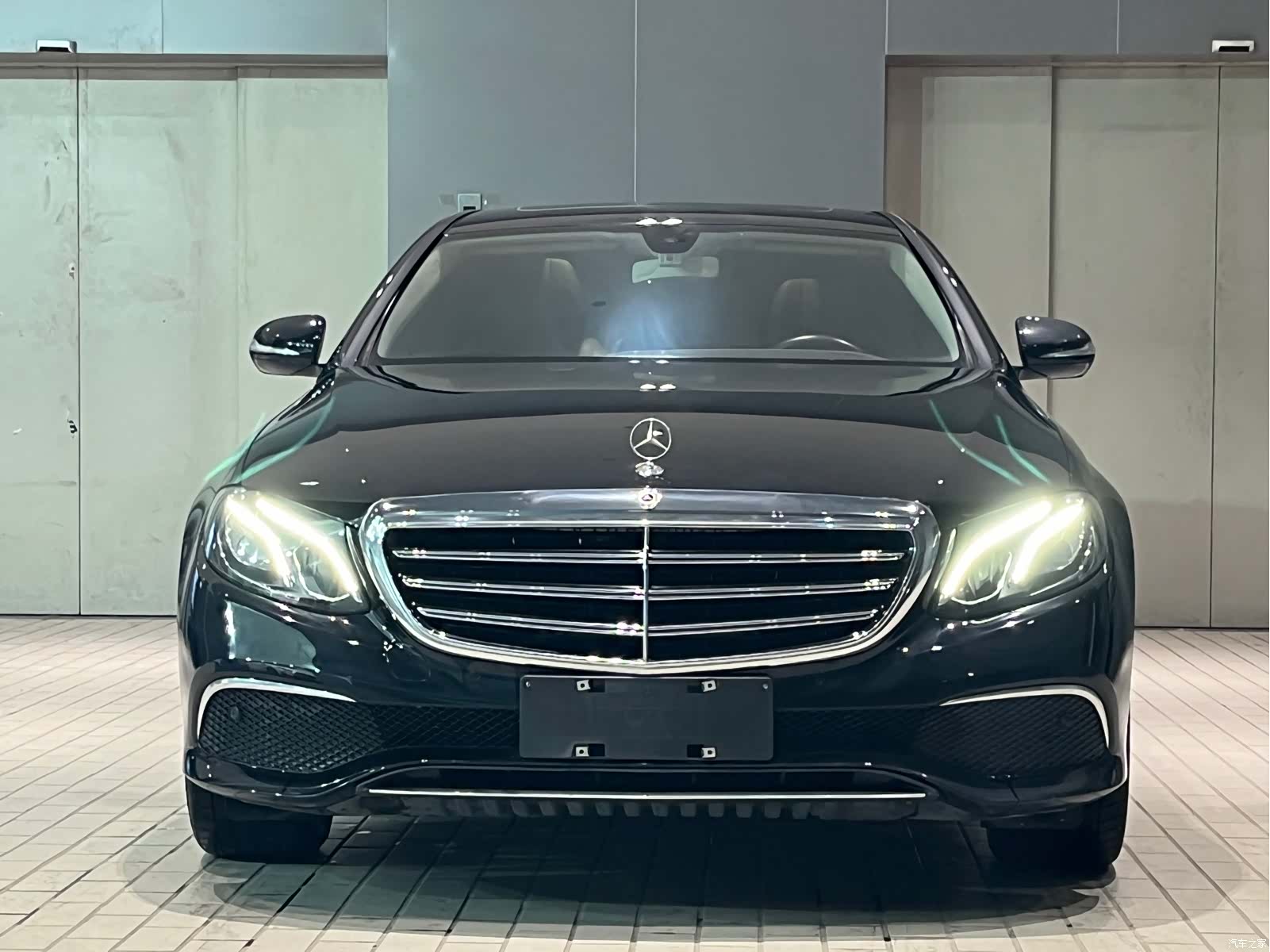 Mercedes-Benz E-Class, 2019 1