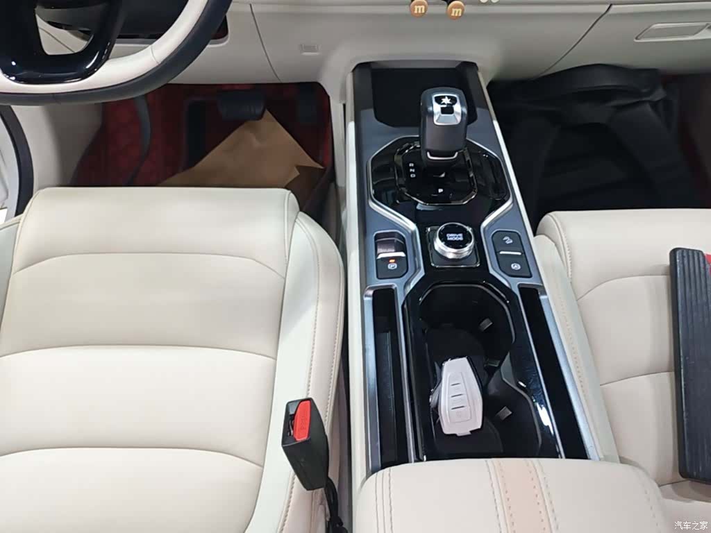 Geely Icon, 2023 10