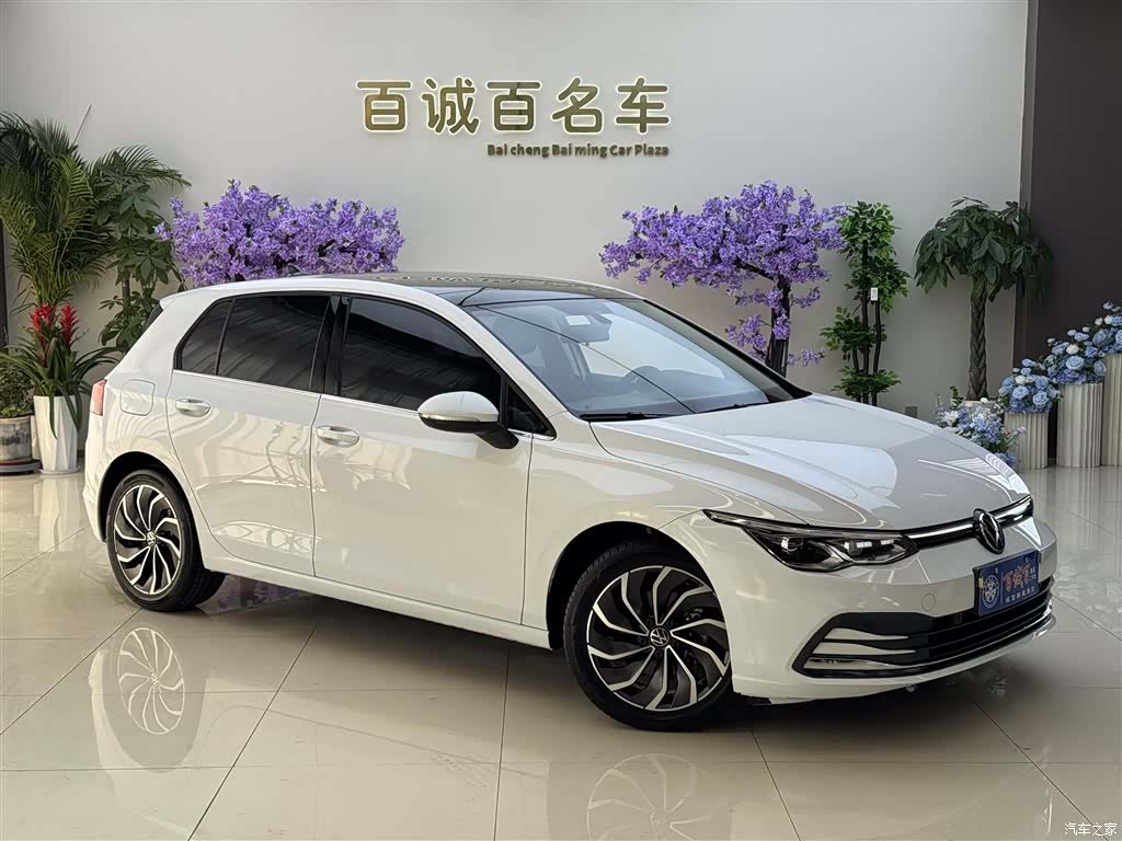 Volkswagen Golf, 2023 4