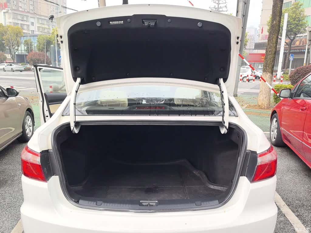 Changan V7, 2015 12