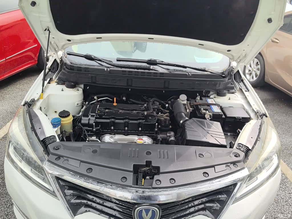 Changan V7, 2015 13