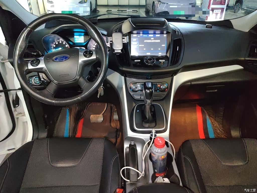 Ford Kuga, 2014 6