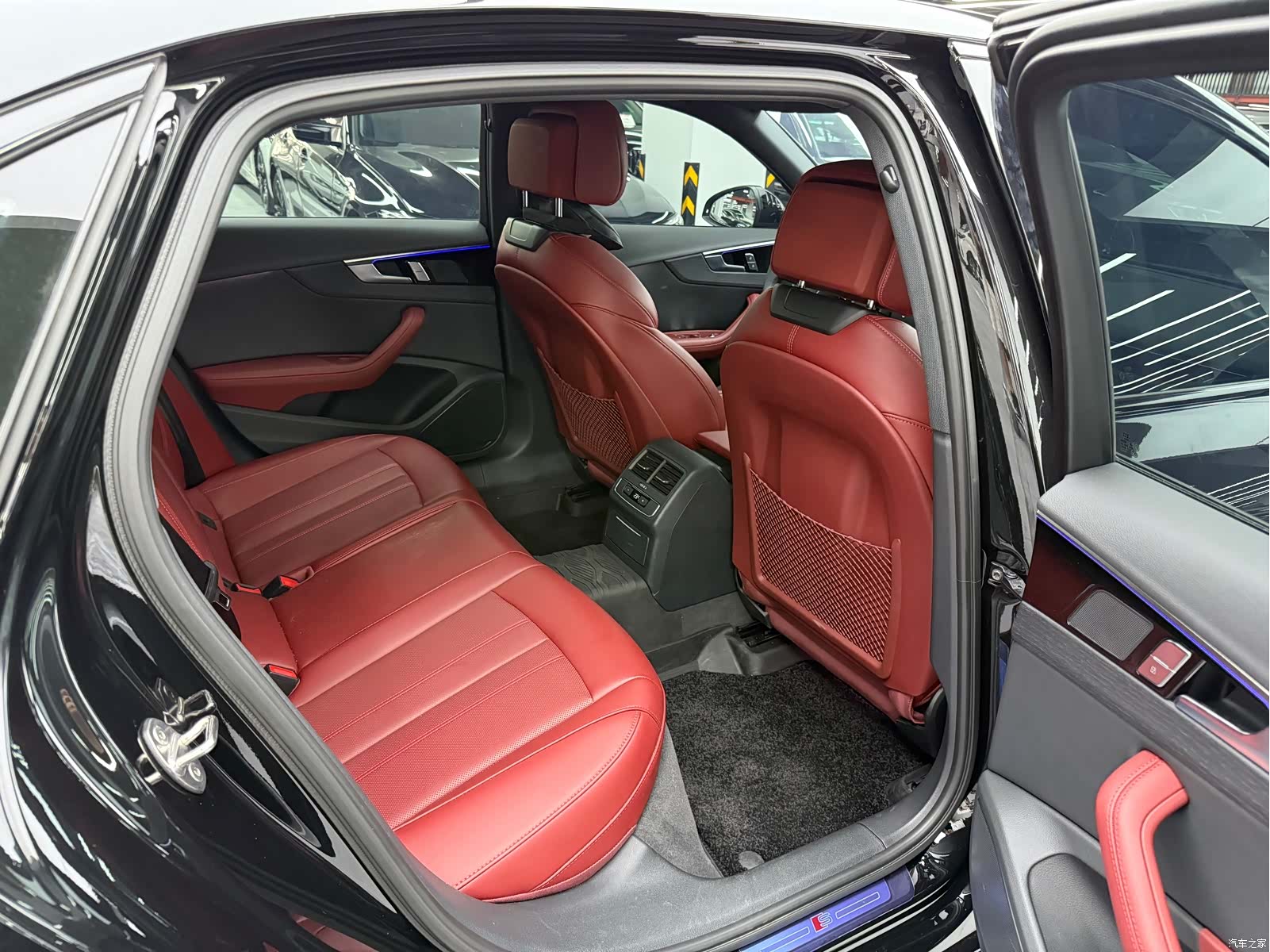 Audi A4L, 2025 10