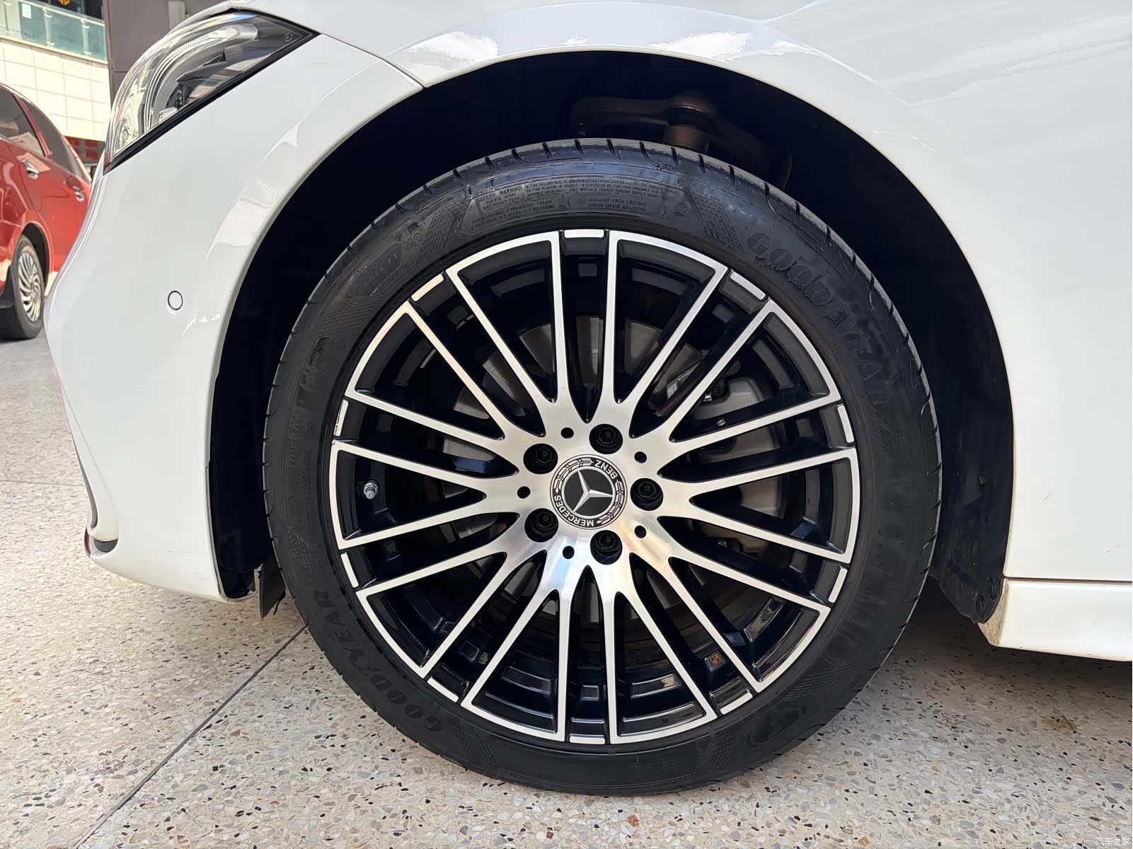 Mercedes-Benz C-Class, 2024 20