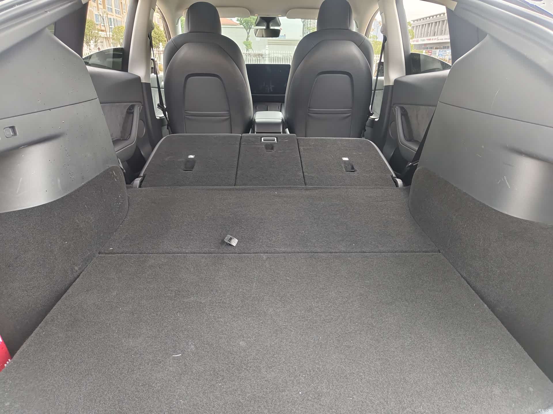 Tesla Model Y, 2021 26