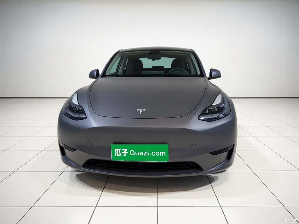 Tesla Model Y, 2022 2