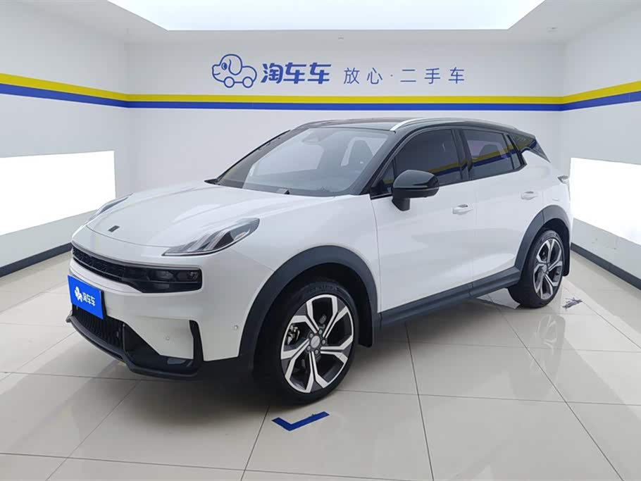 Lynk & Co 06
