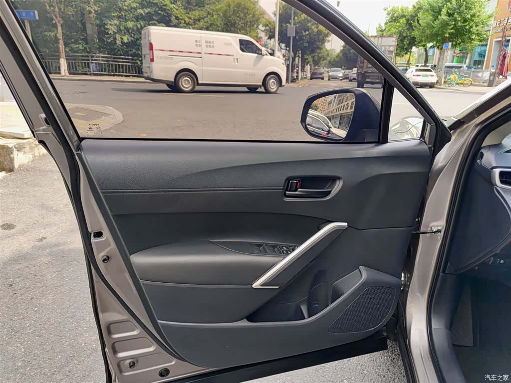 Toyota Frontlander, 2024 6