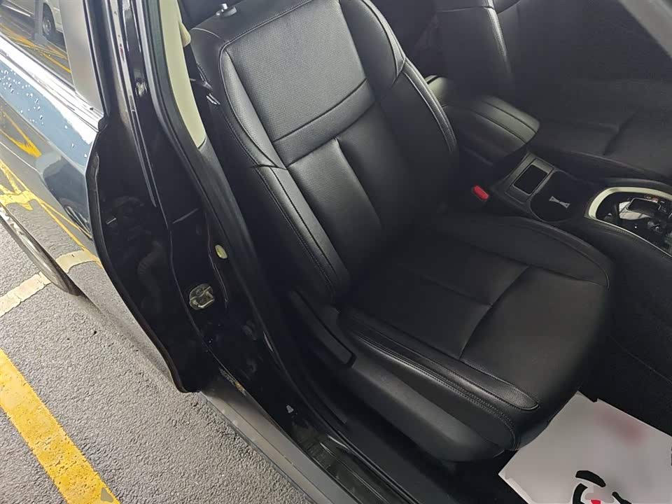Nissan Qijun