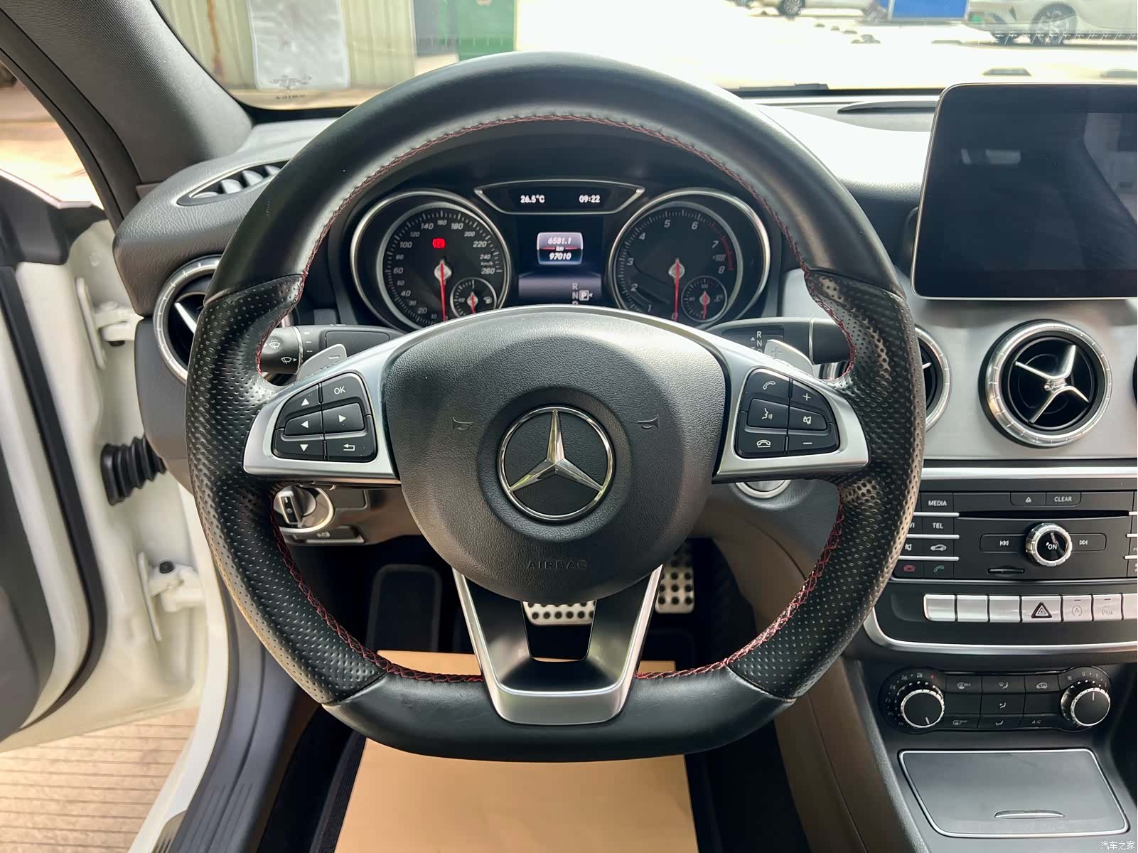 Mercedes-Benz CLA, 2018 10