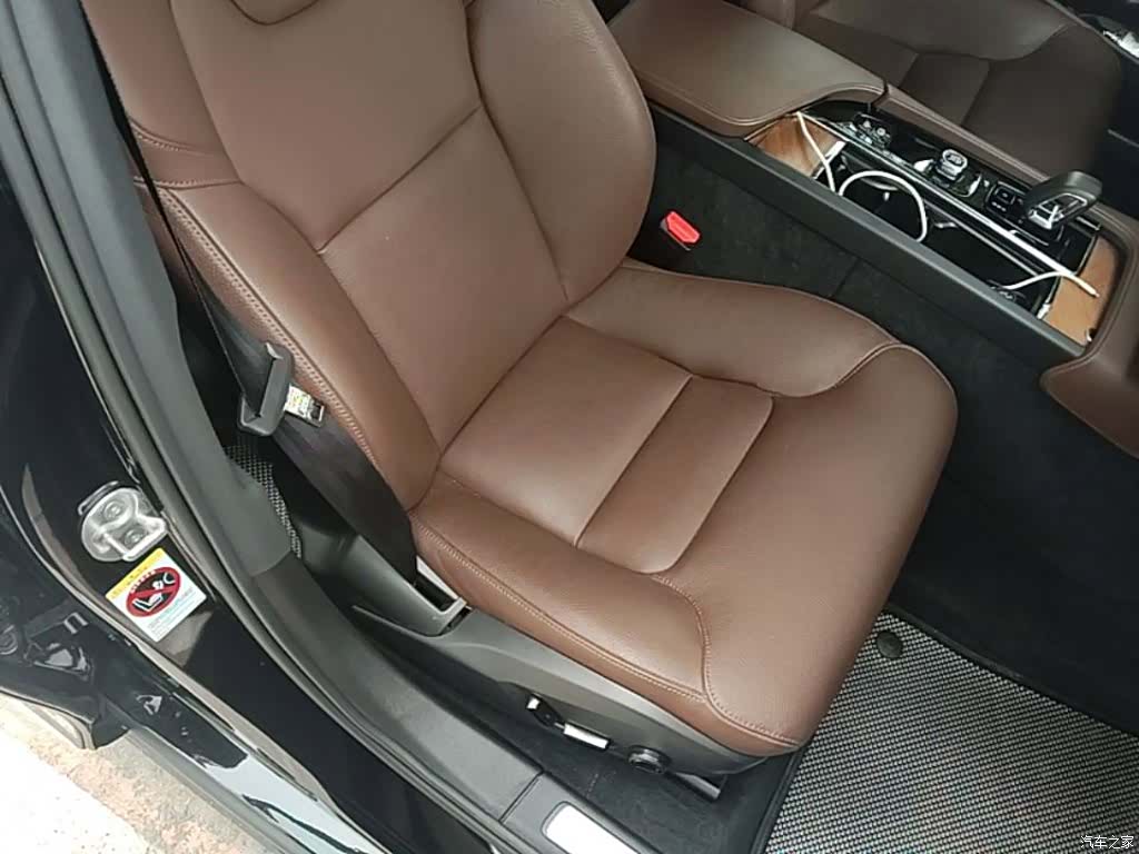 Volvo S90, 2025 25