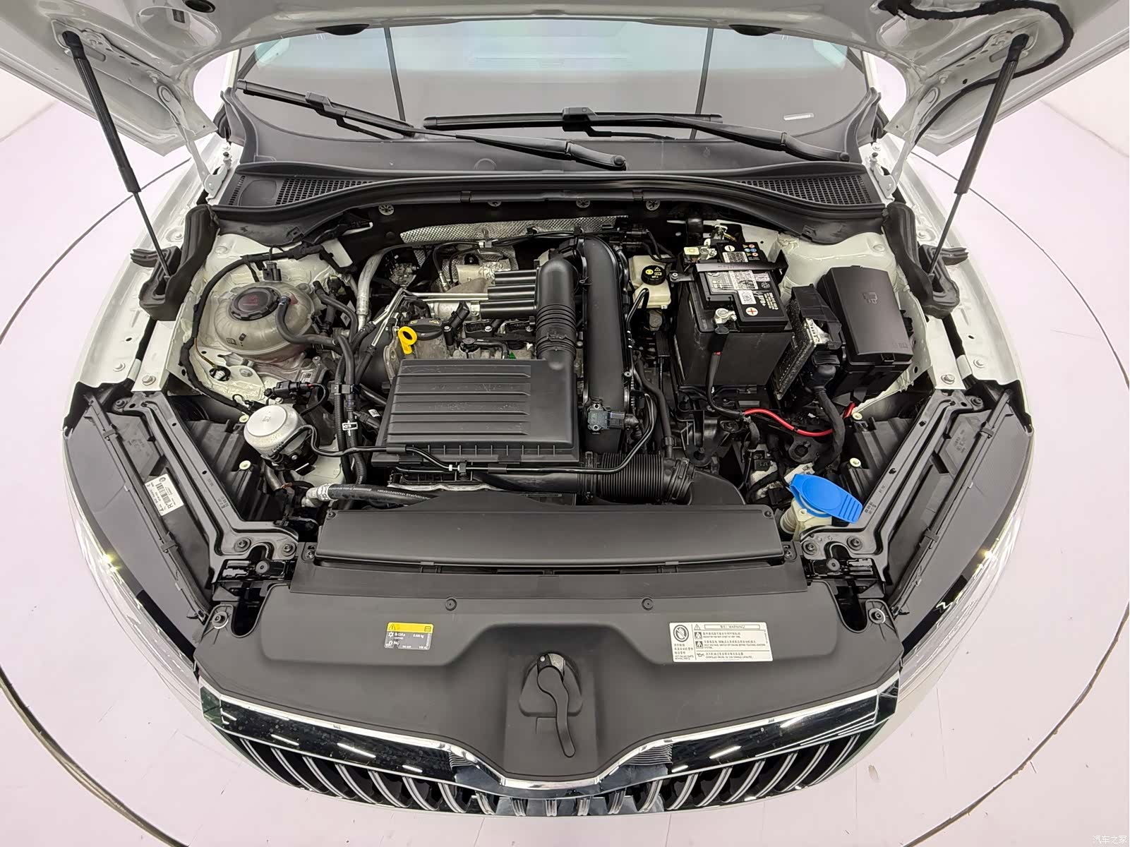 Skoda Superb, 2023 8