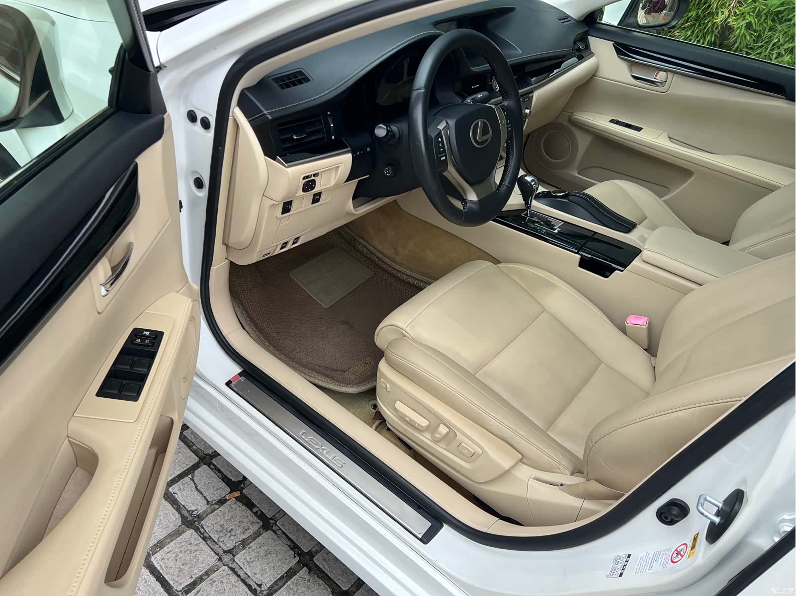 Lexus ES, 2014 7