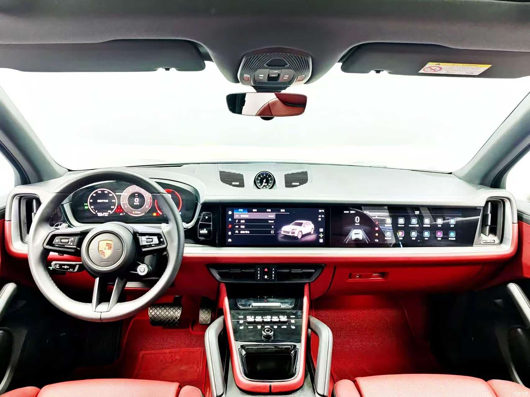 Porsche Cayenne, 2024 12