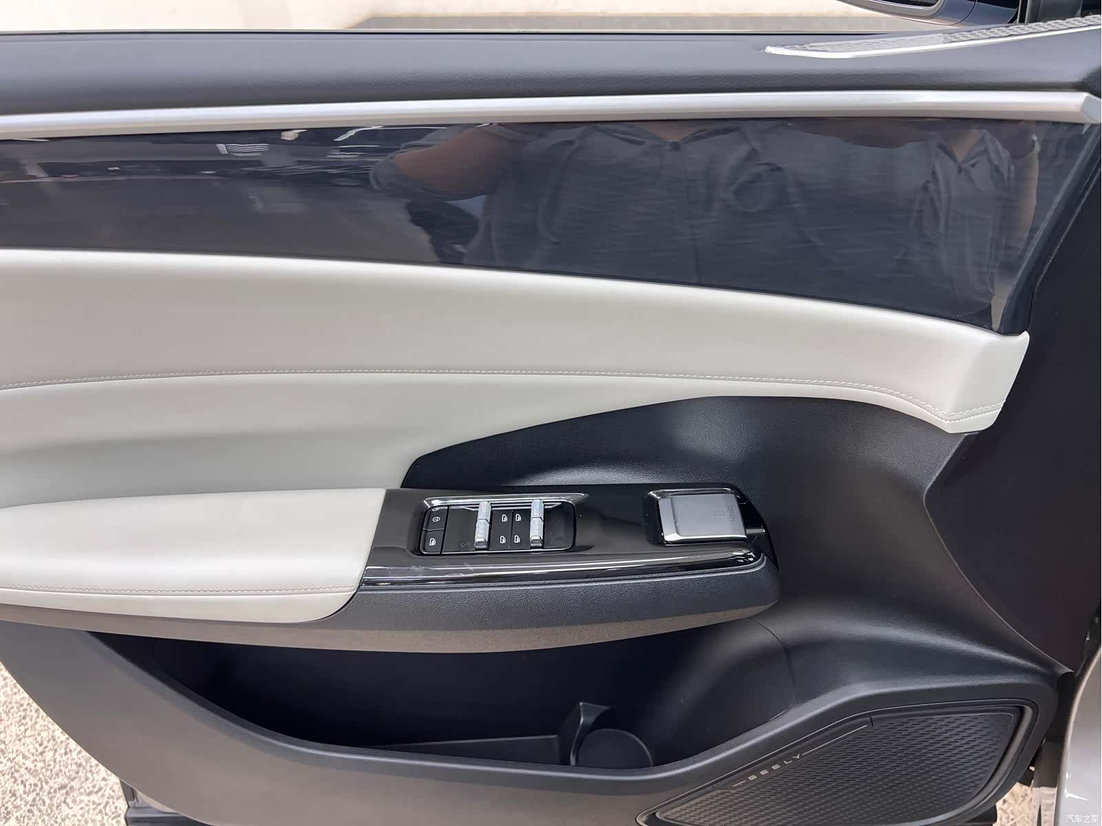 Geely Galaxy L7, 2024 12