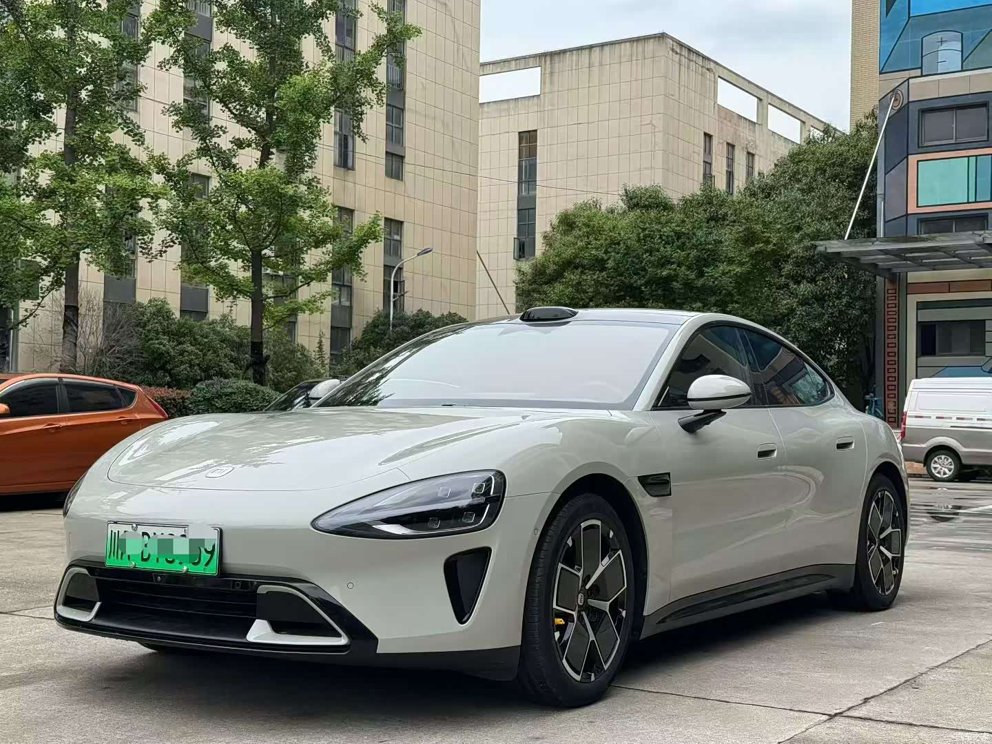 Xiaomi SU7, 2024 1