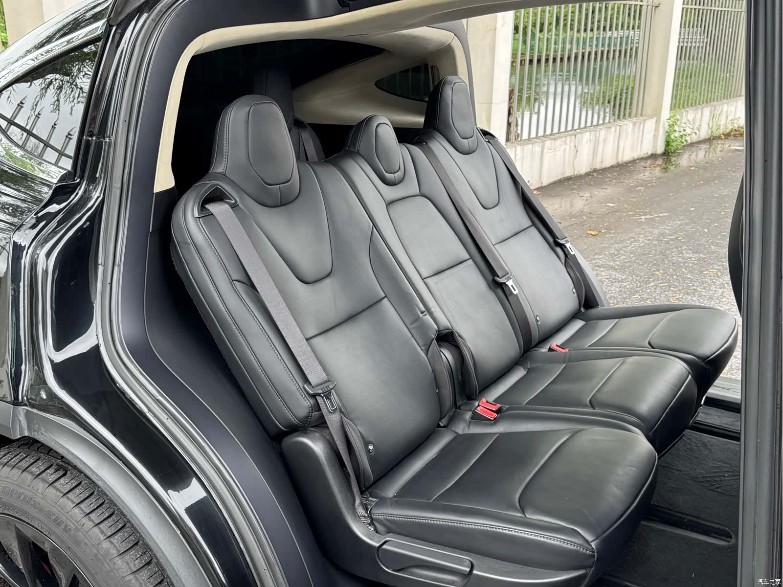 Tesla Model X, 2019 12