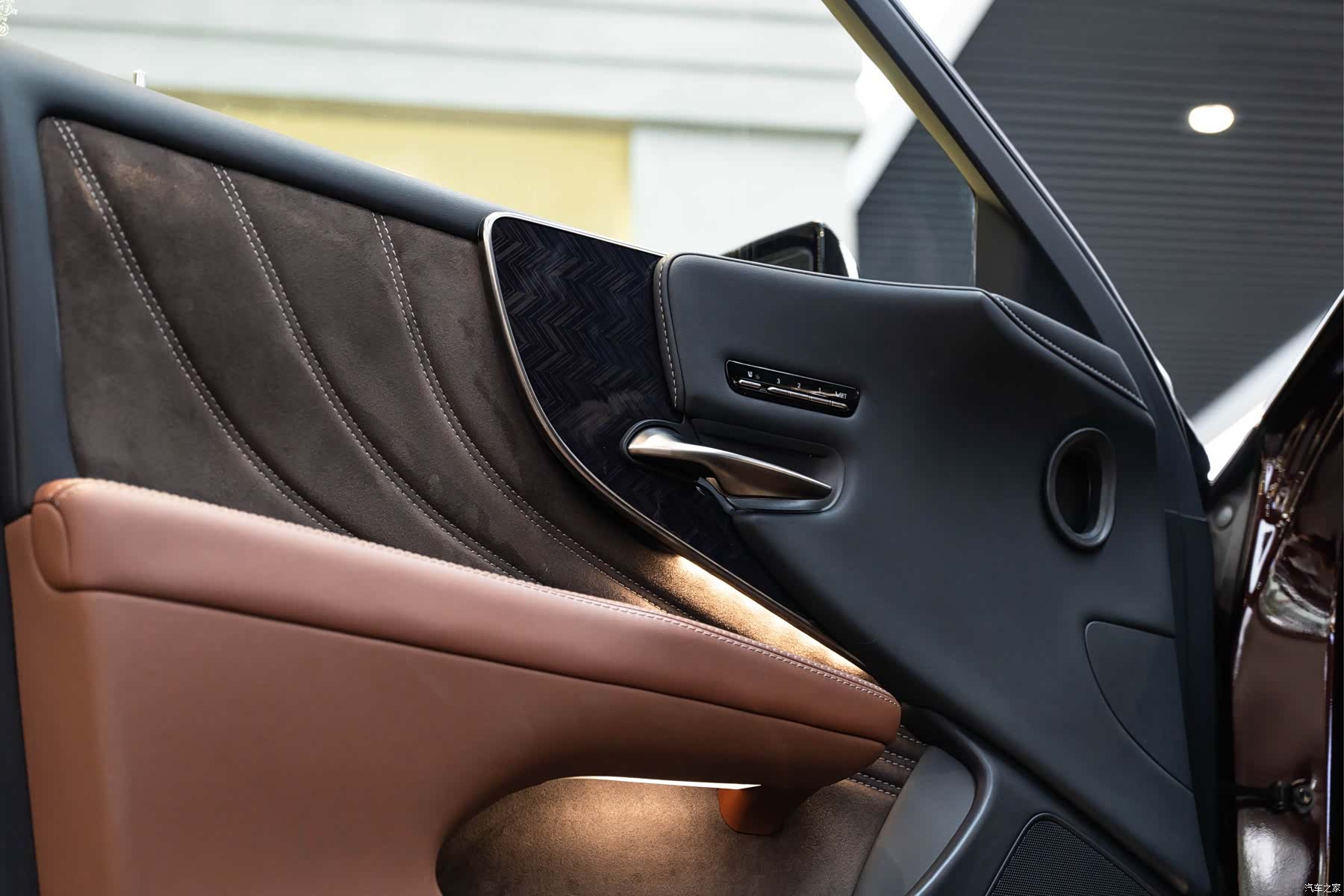 Lexus LS, 2019 20