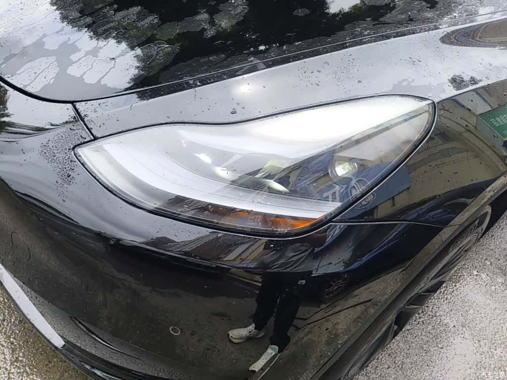 Tesla Model Y, 2024 3