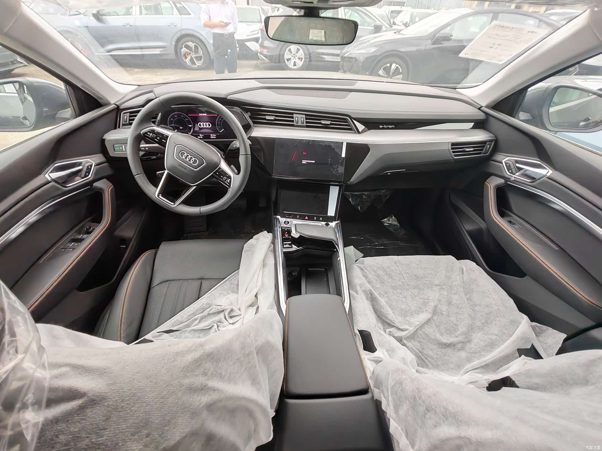 Audi e-tron, 2026 6