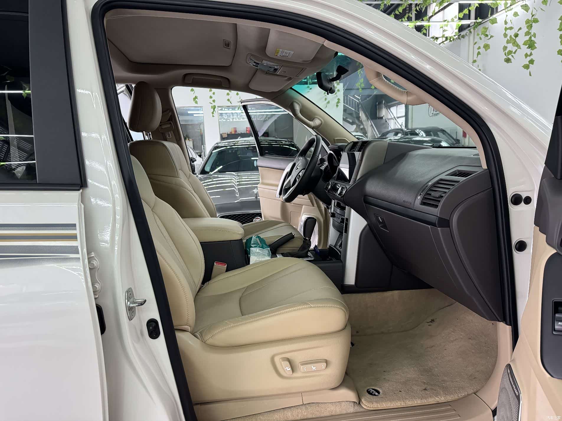 Toyota Prado, 2011 10