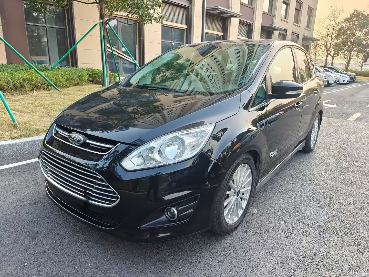 Ford C-MAX, 2018 4