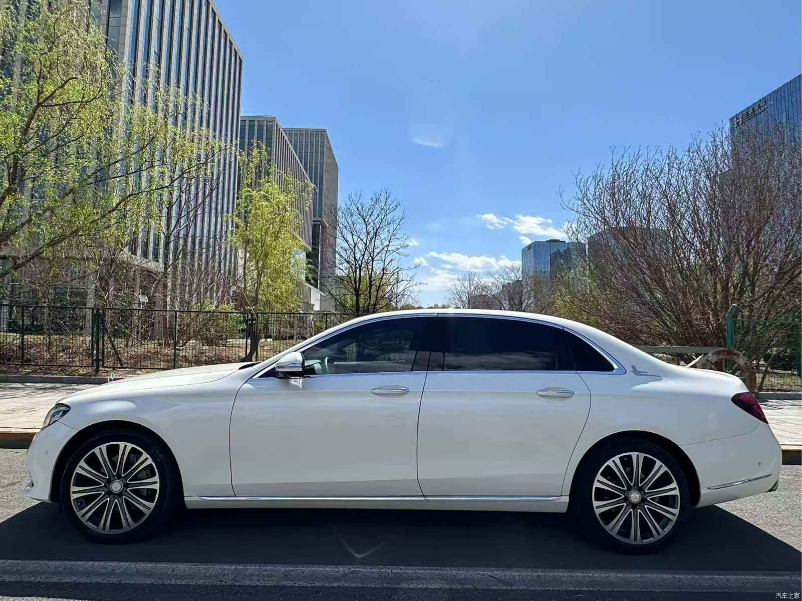 Mercedes-Benz E-Class, 2016 4