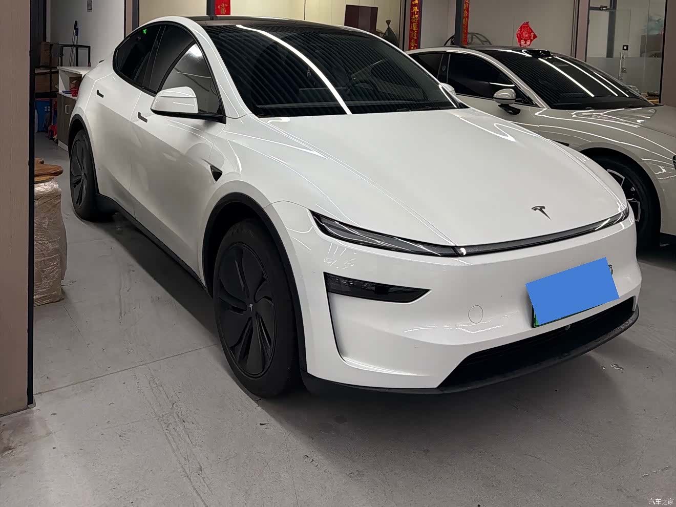 Tesla Model Y, 2025 3