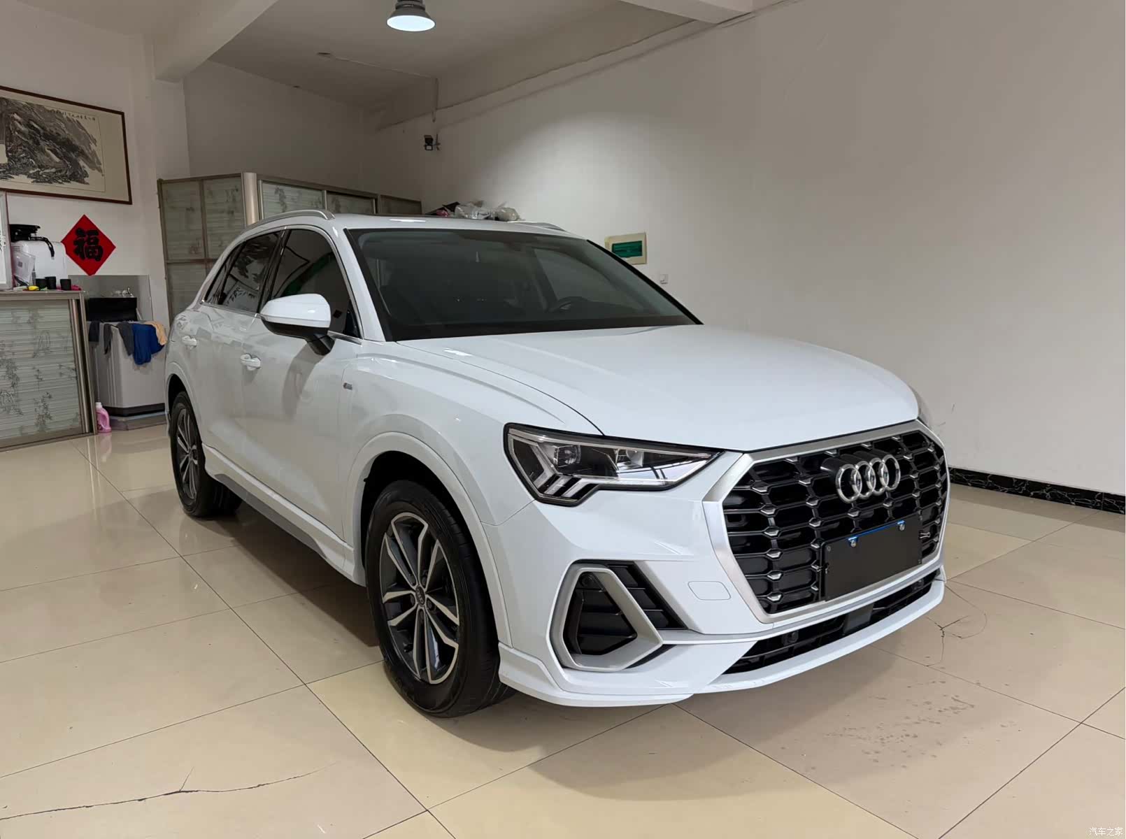 Audi Q3, 2023 3