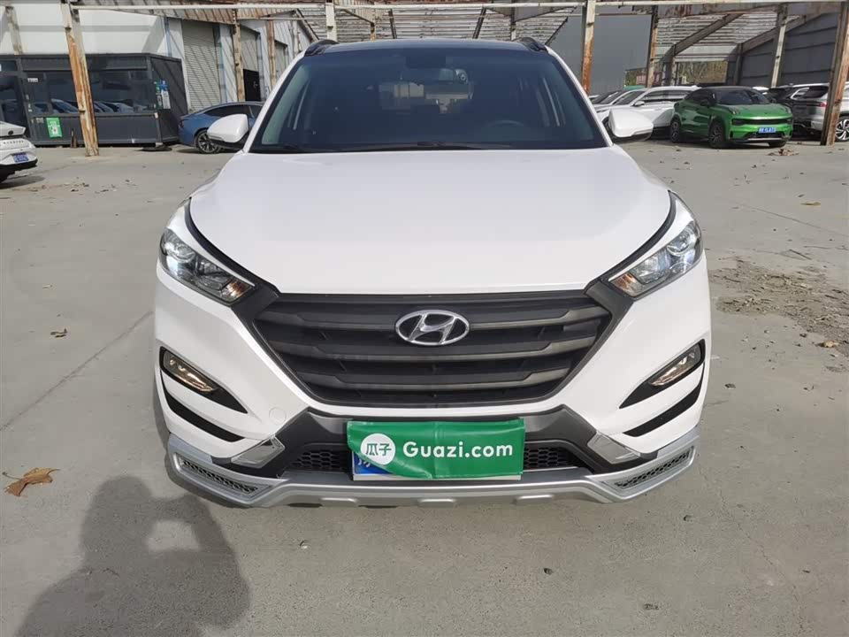 Hyundai Tucson
