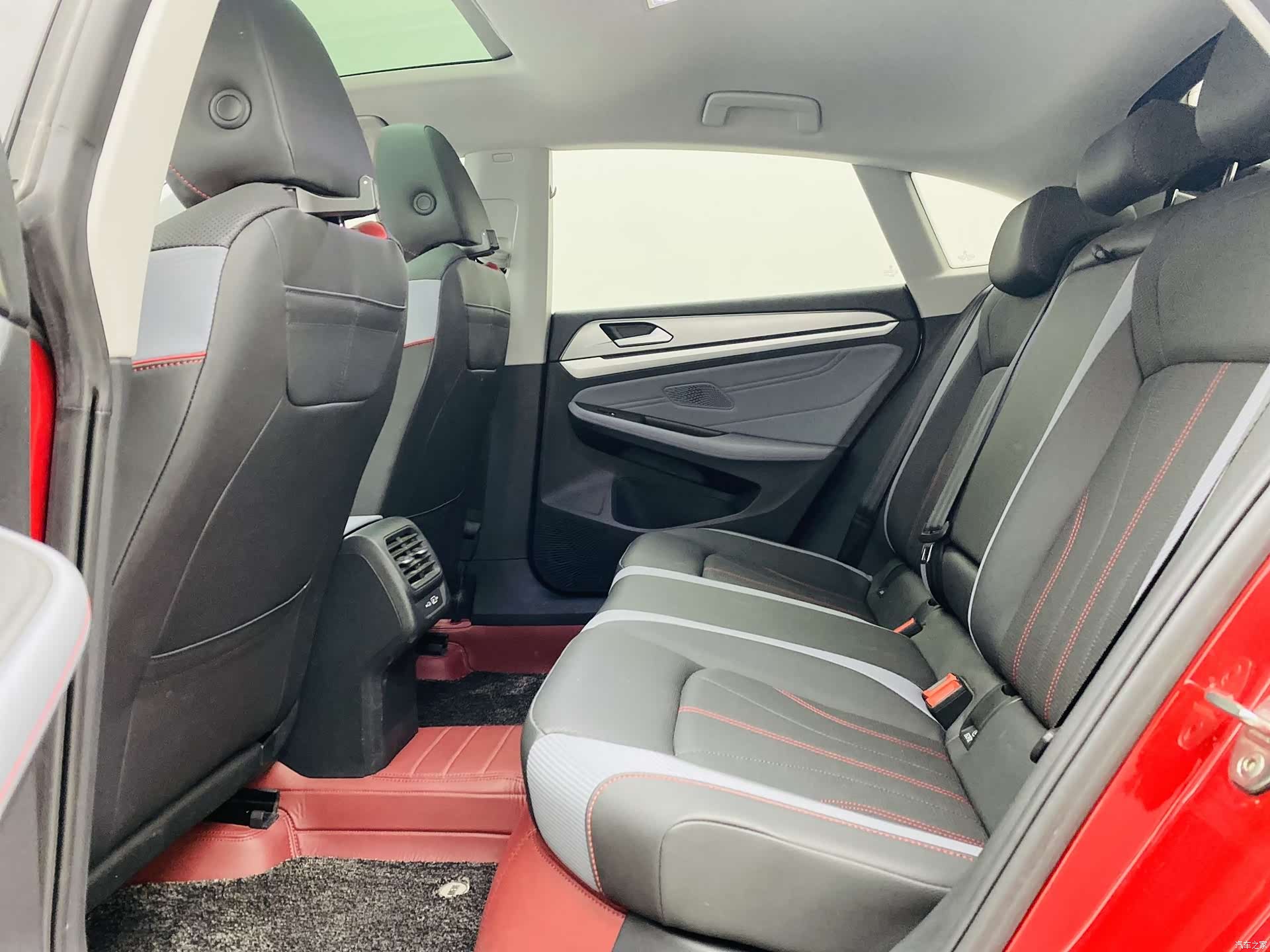 Volkswagen Lamando, 2024 16