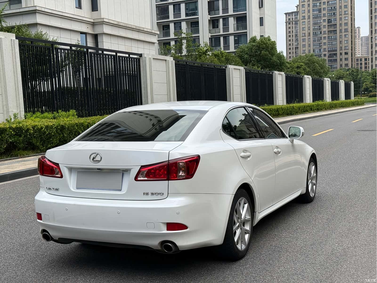 Lexus IS, 2012 7