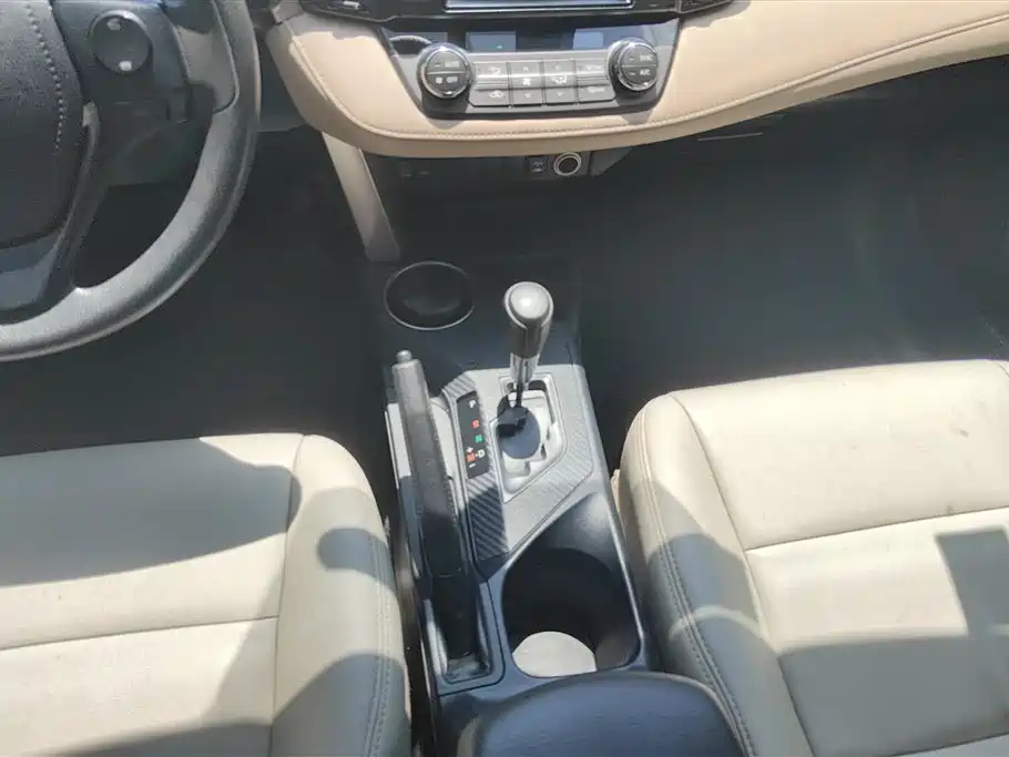 Toyota RAV4 Rongfang