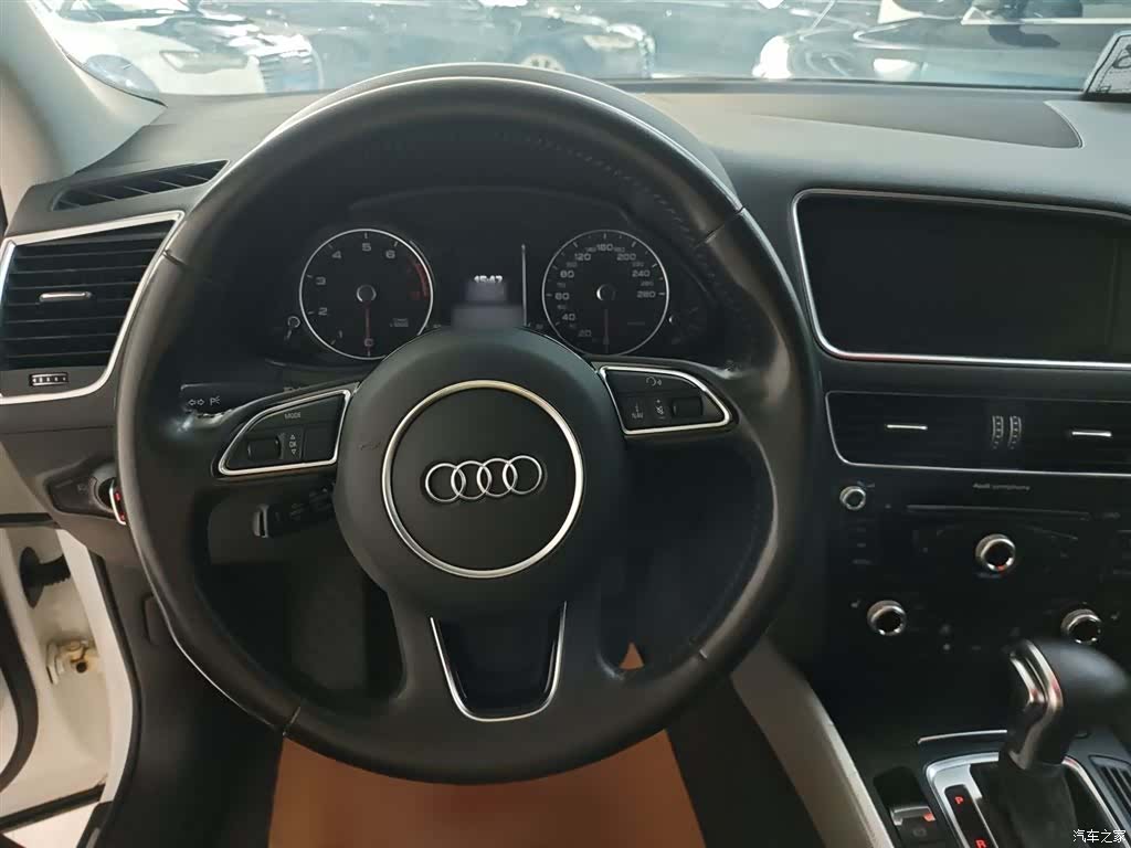 Audi Q5, 2015 3
