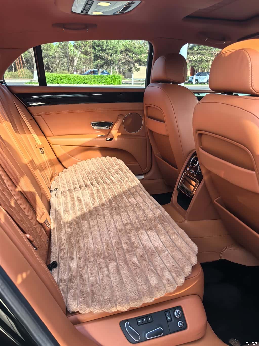Bentley Flying Spur, 2017 6
