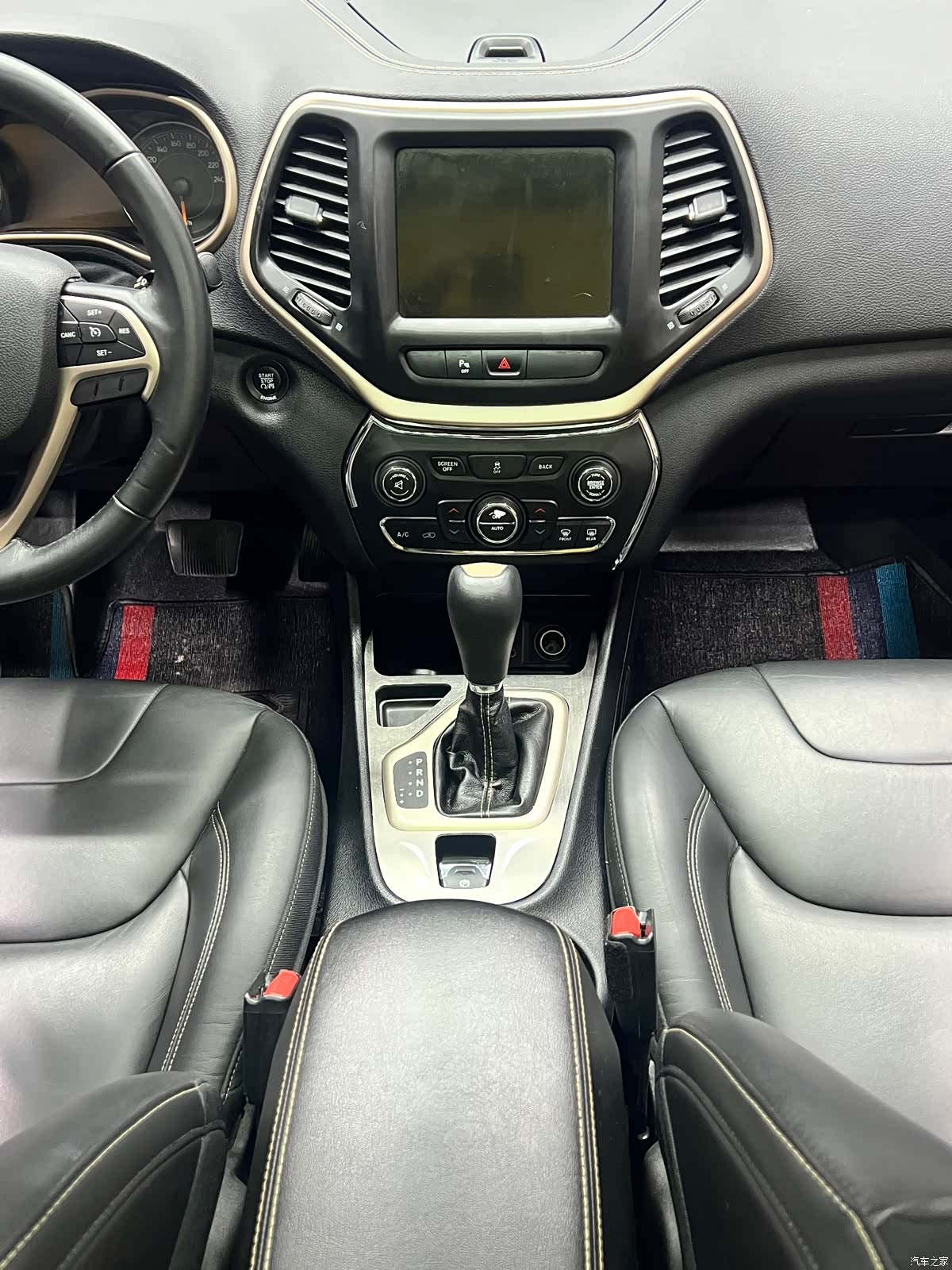 Jeep Cherokee, 2016 12