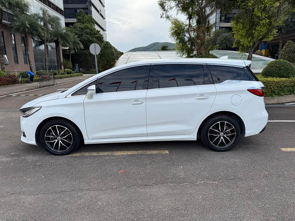 BYD Song MAX