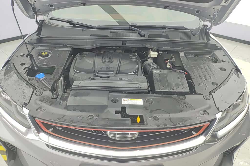 Geely Coolray, 2020 10