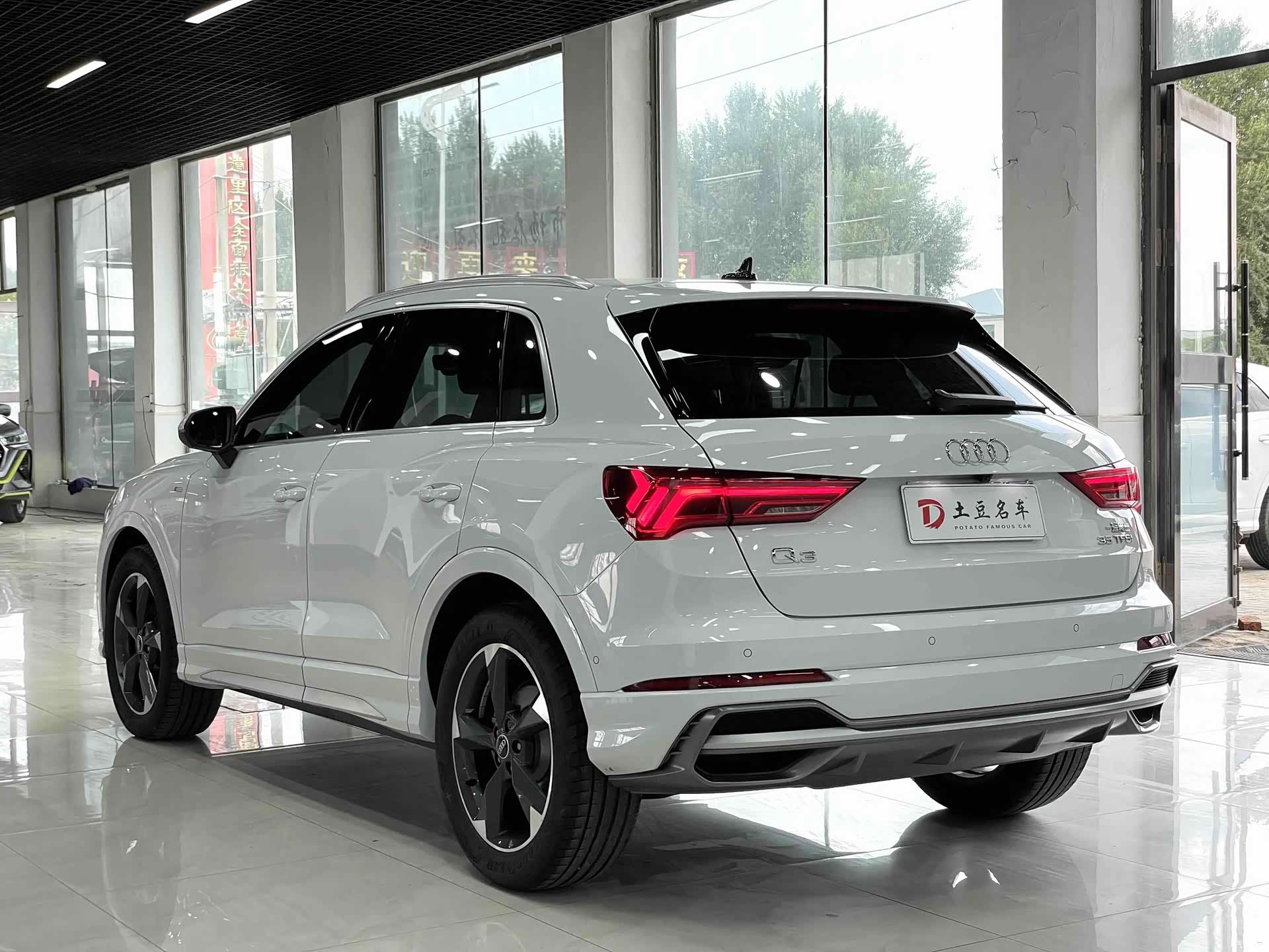 Audi Q3, 2022 6