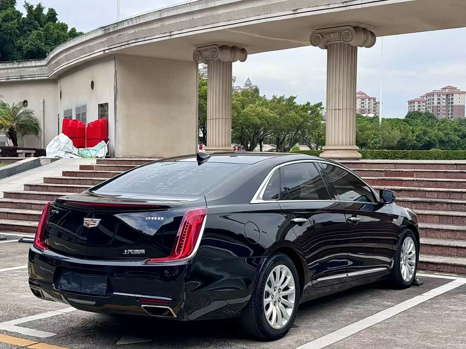 Cadillac XTS