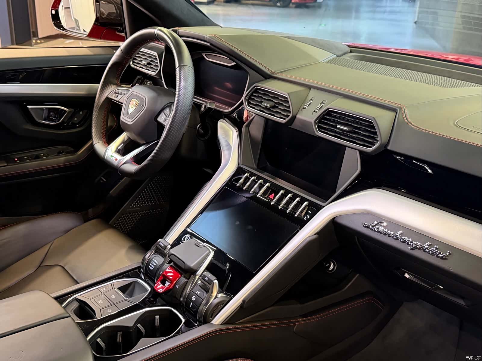 Lamborghini Urus, 2019 20