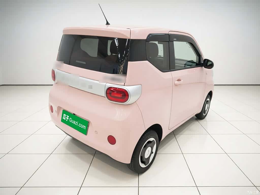 Wuling MINIEV, 2025 4