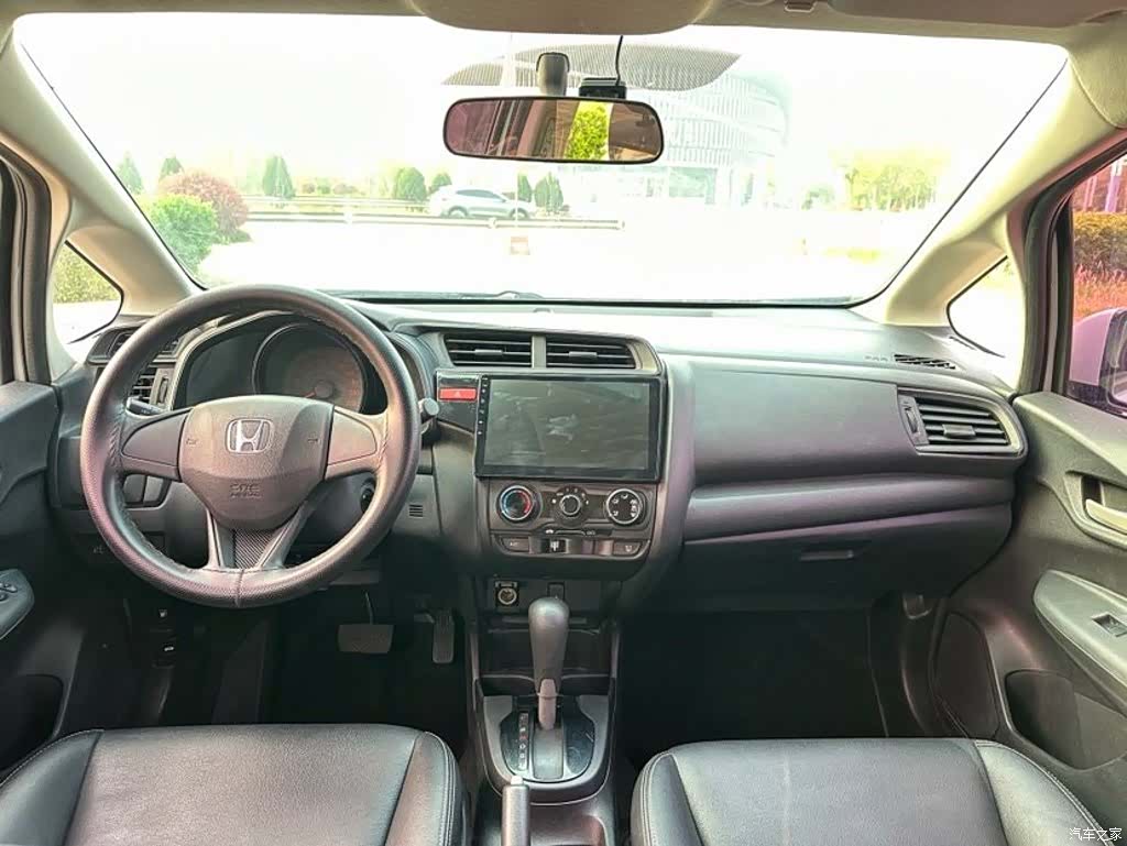 Honda Fit, 2017 9
