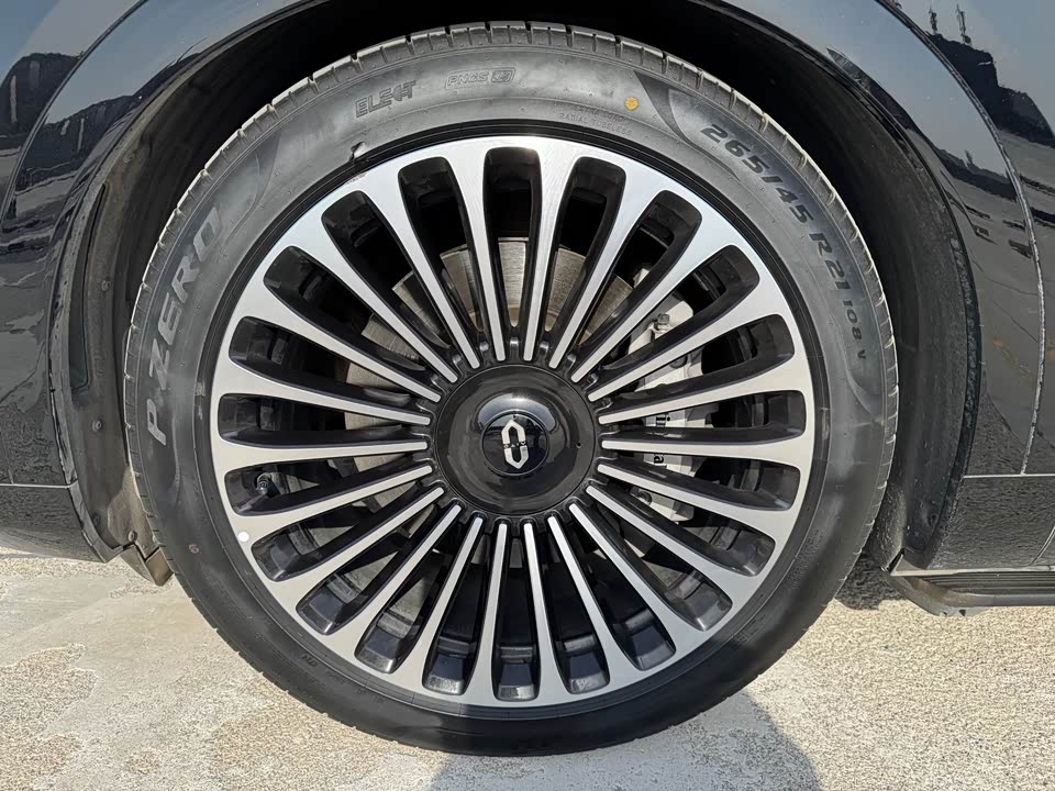 AITO Ask the world M9